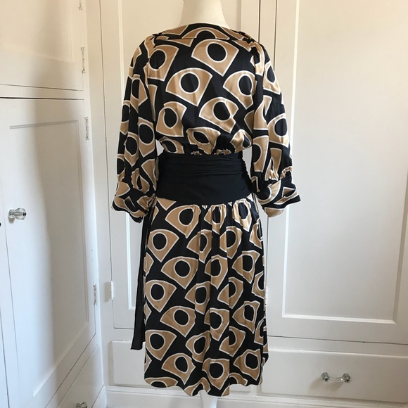 DVF Lanii Silk Wrap Dress Size 2 - Picture 3 of 7